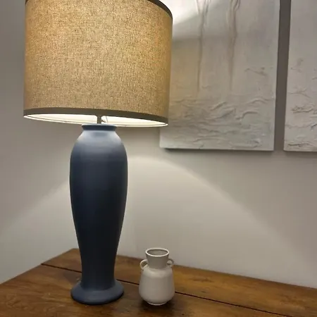 Luxury 11 דירה בארי