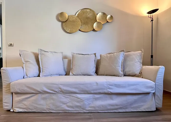 Luxury 11 * בארי