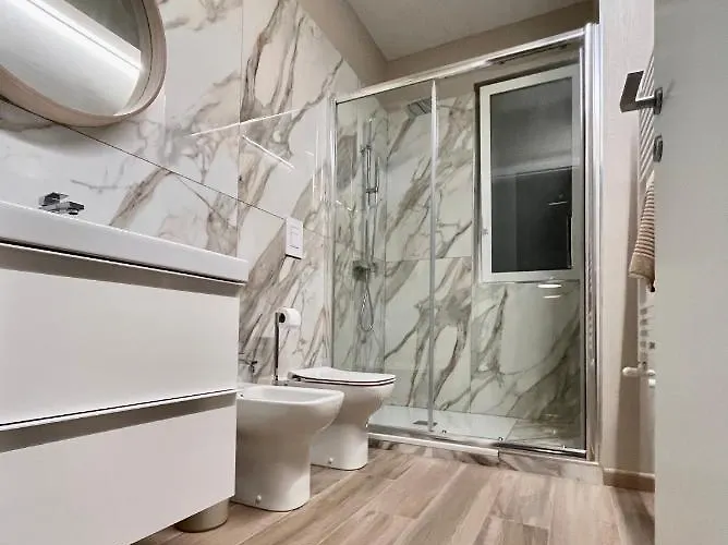 Luxury 11 شقة باري