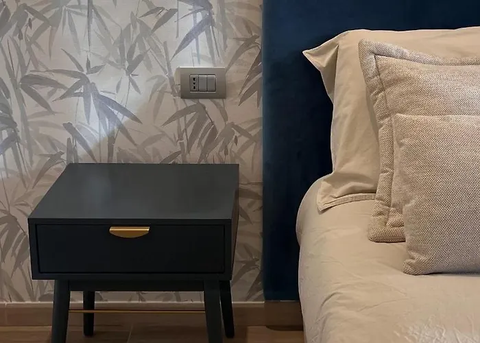 Luxury 11 * باري